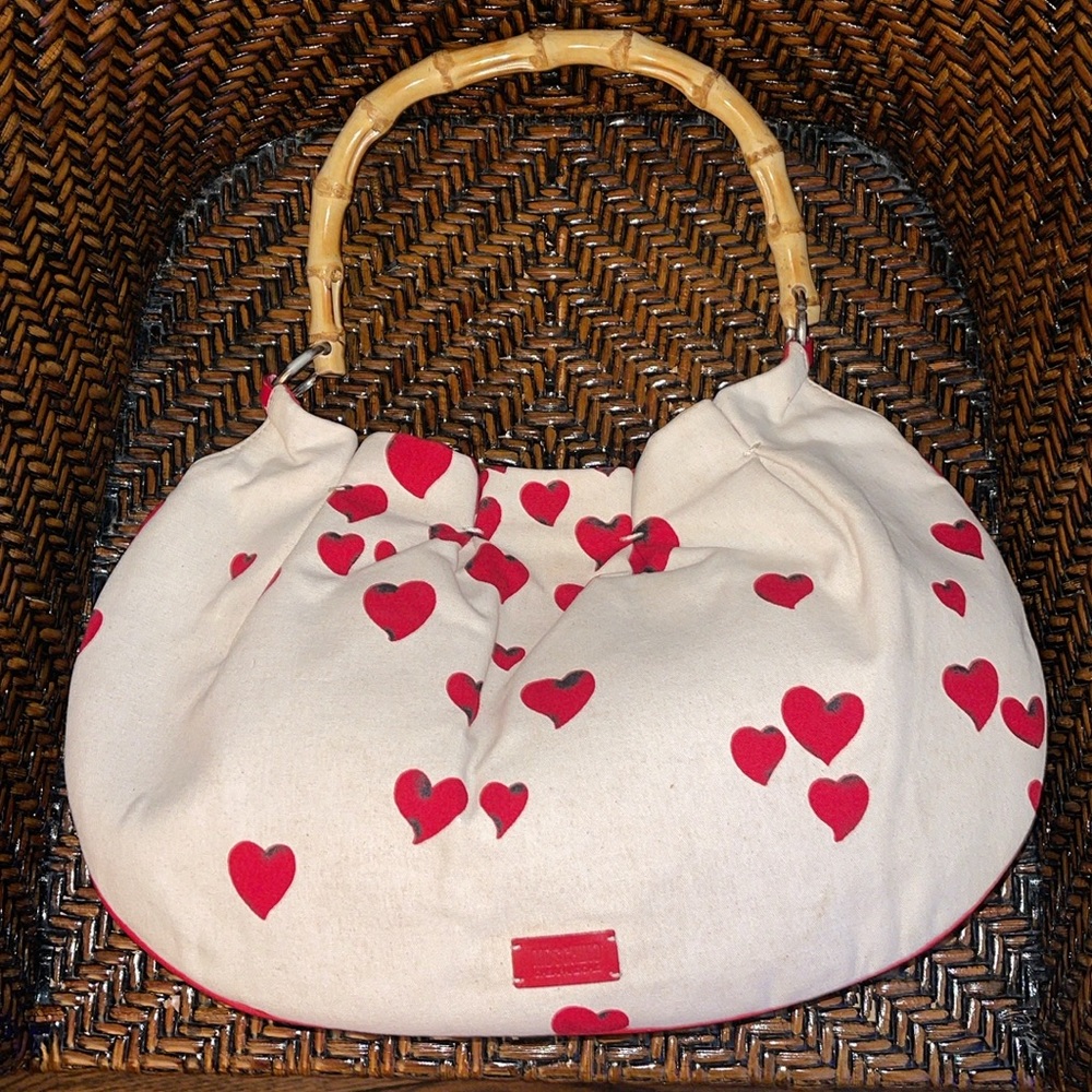 MOSCHINO CHEAP & CHIC VALENTINE’S DAY HEART WOODEN HANDLE XL VINTAGE BAG…
